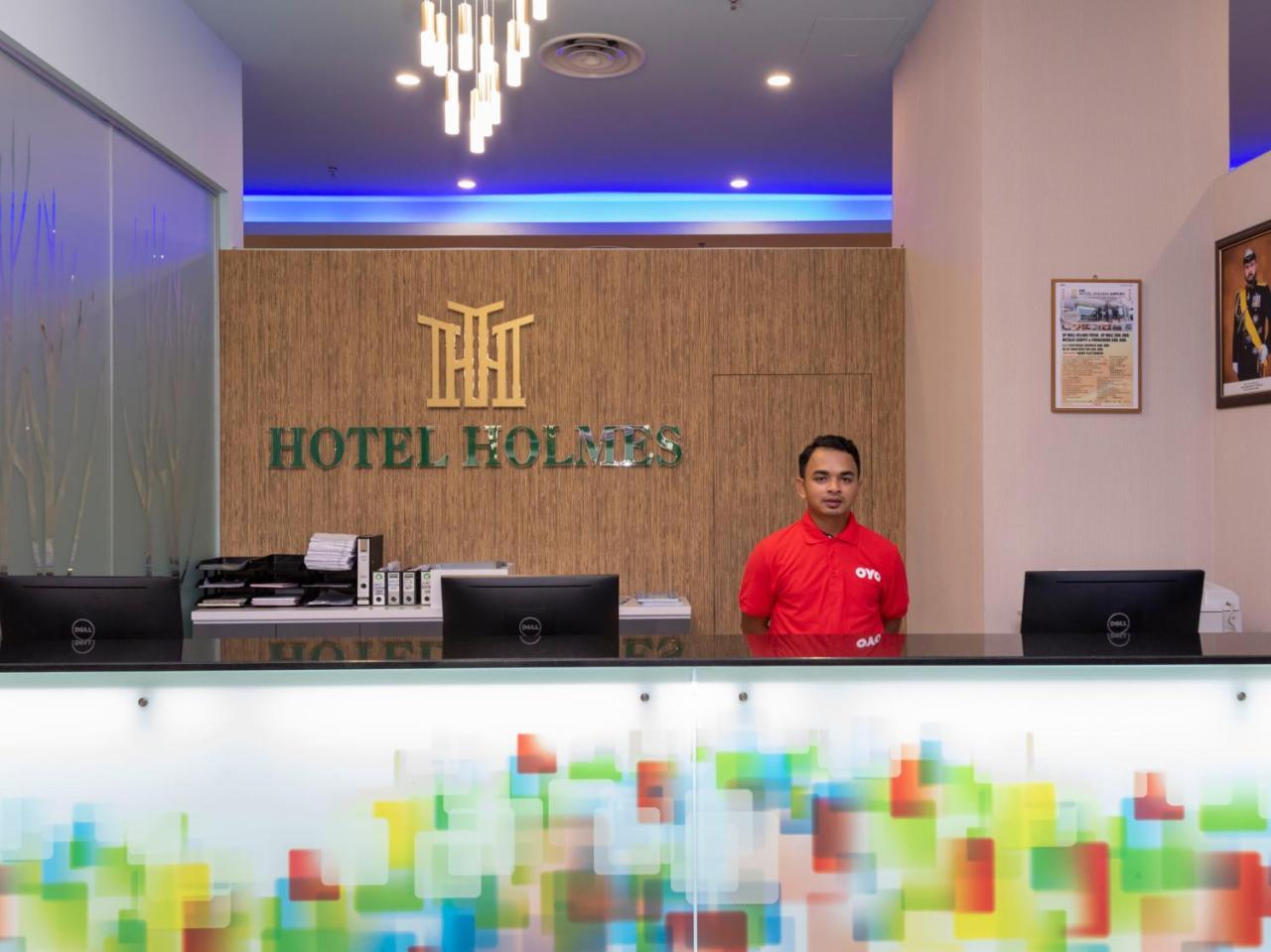 Hotel Holmes Gp Нусаджая Екстериор снимка